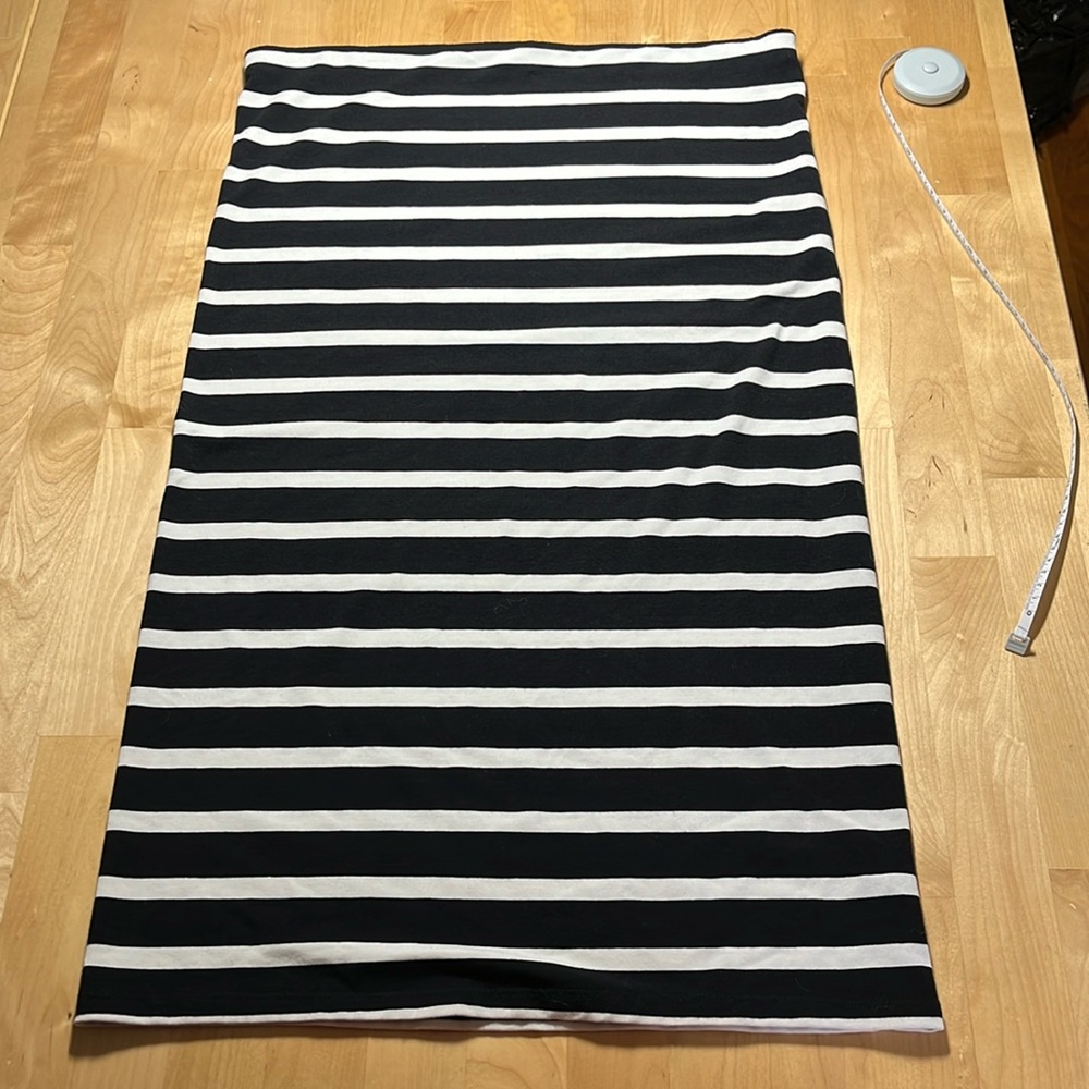 Xhilaration knit jersey skirt. Black and white striped. Size XL